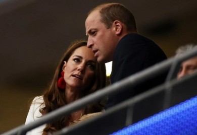 Tri člana kraljevske porodice se trenutno bore s rakom, evo kad je William saznao za Kate