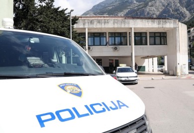 Nastavljen niz prijetnji bombama u školama u Primorsko-goranskoj županiji