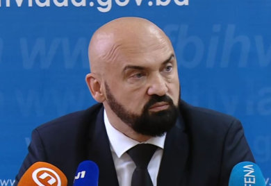 Ramo Isak “nije upoznat” o napadima i uznemiravanju srpskih povratnika