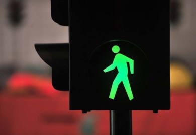 Auta nisu u fokusu: Trajno zeleno svjetlo za pješake - novi projekat njemačkih gradova
