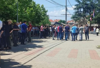ALARMANTNO NA KIM Kurti poslao specijalce u Gračanicu VIDEO