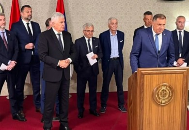 Sastanak lidera stranaka: Dogovoreno usvajanje evropskih zakona i imenovanje Amidžića