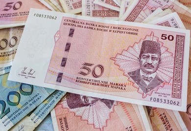 U avgustu neto plata u Srpskoj iznosila 1.166 KM