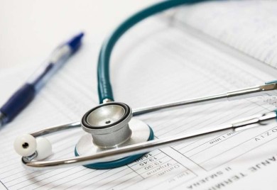 Doktorica KCUS-a dobila disciplinsku prijavu, viđena u frizerskom salonu tokom radnog vremena