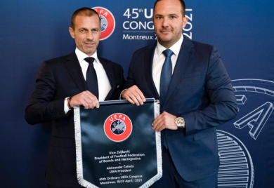 Vico Zeljković dobio priznanje od UEFA