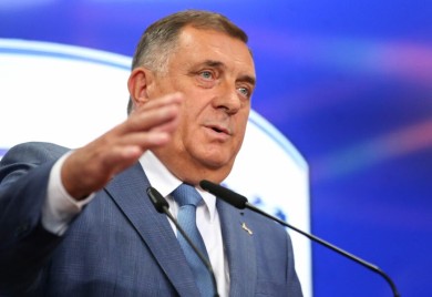 Dodik: Cilj svih napada na Srpsku imovina koju žele da joj otmu