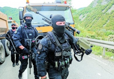 Kosovski "specijalci" izrešetali automobil, ranjen jedan Srbin!