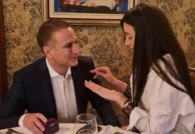 Bivši ministar zaprosio najljepšu veterinarku Srbije na romantičnoj večeri