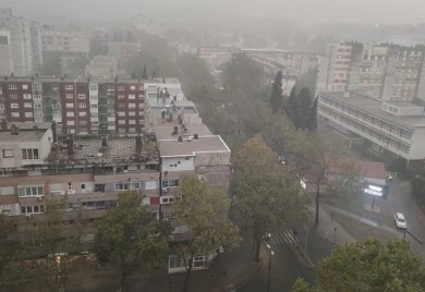 Mostar pogodilo nevrijeme, ulice poplavljene u par minuta