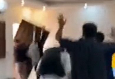 Ludnica navijača: Slavili gol Saudijske Arabije pa izvalili vrata VIDEO