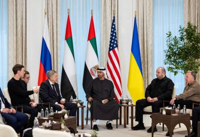 Nastavljaju se trilateralni razgovori u Abu Dabiju - više od tri sata iza zatvorenih vrata trajala je prva runda