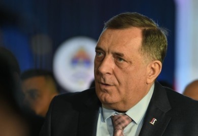 DODIK: Uskoro zakon kojim će LGBT aktivistima zabraniti prilazak obrazovnim institucijama