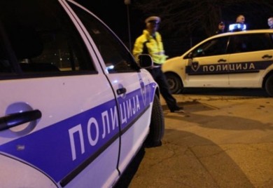 Detalji napada nožem na trgovca i policajca: "Šta je majku vam j.... zaklaću vas"