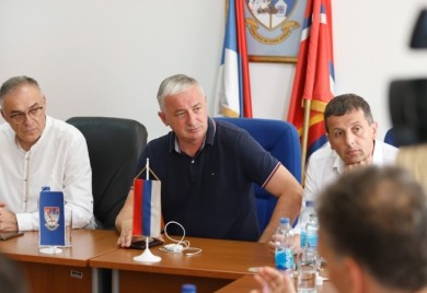 Miličević, Borenović i Vukanović za istim stolom: Četiri prijedloga za izborni proces
