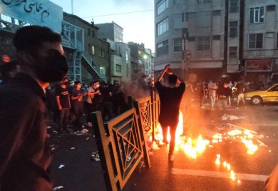 U Iranu poginulo 35 ljudi tokom demonstracija