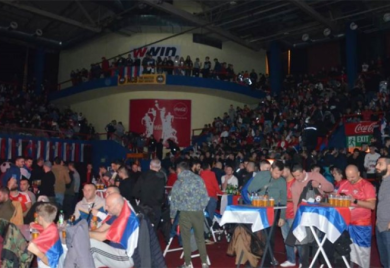 Banjaluka uz “orlove”: Usijana atmosfera u dvorani Borik (FOTO)