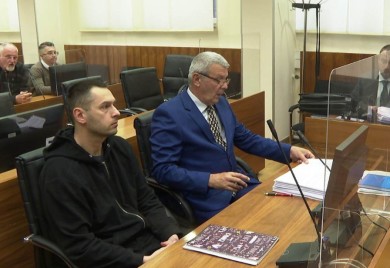 Mandić: Danonoćno sam pripremao odbranu i pod svijećom, iscrpljen sam da svjedočim