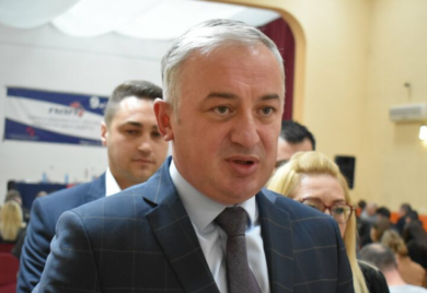 Borenović opleo po Dodiku i Cvijanović: Jedno pričaju, drugo rade