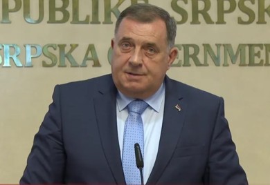Dodik: Volim da su Srbi okupljeni oko Srbije, ne vjerujem u BiH