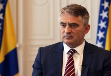 KOMŠIĆ: Sarajevom mogu šetati svi dobronamjerni ljudi, upitno je mogu li Srbi šetati Zagrebom