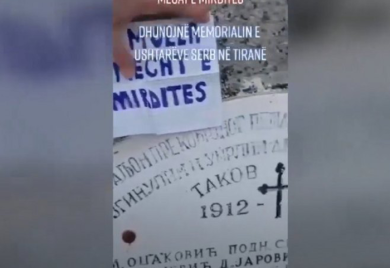 Oskrnavljen spomenik srpskim borcima u Tirani
