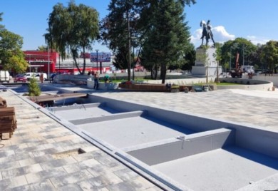 I beogradski mediji o banjalučkom Tvrtku i Kulin banu: Jesu li našli pravo mjesto u gradu?