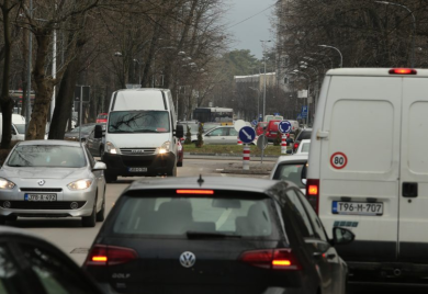 Mještani Banjaluke: U Banjaluci lakše dobiti posao preko štele nego stići od tačke A do tačke B