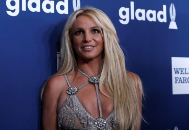 Britni Spirs objavila video, gola ispod tuša