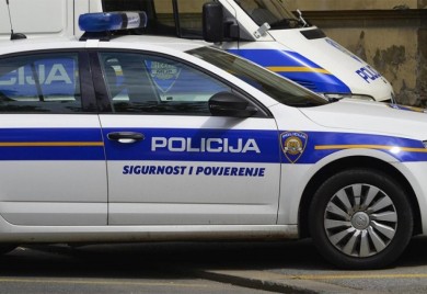Udarila dijete na pješačkom pa pobjegla