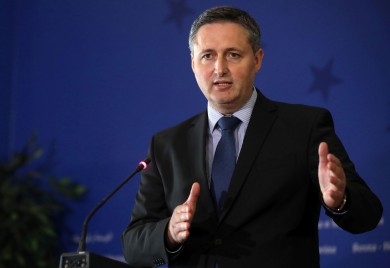 Bećirović zatražio povećanje broja vojnika EUFOR-a u BiH