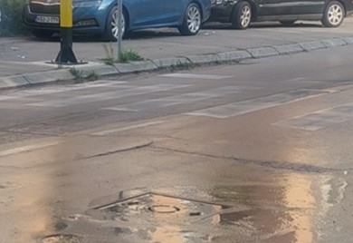 Voda danima teče kroz centar Banjaluke (VIDEO)