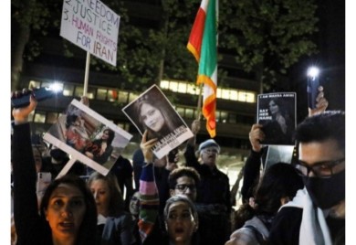 IRAN: Nastavljeni protesti desetu noć zaredom