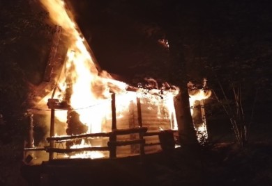 Uhapšen zbog sumnje da je zapalio bungalov na Zelenkovcu