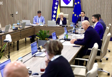 Najbogatija zemlja na svijetu: BiH ima toliko novca da džentlmenski stotine miliona prepušta drugima