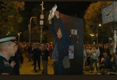 Davor Dragičević na skupu "Otadžbina zove" tražio pravdu za sina