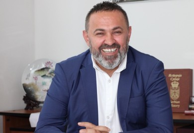 Stanarević poručio iz Skupštine: Moj dragi narode, nemojte glasati ni za koga iz ove sale (VIDEO)