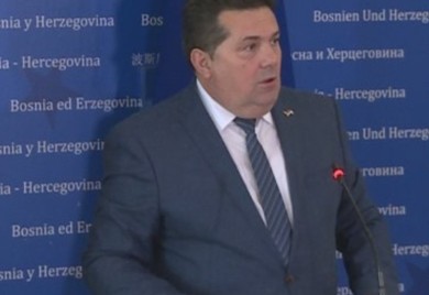 Stevandić: Mentalitet prihvatanja protektorata u FBiH uzrok svih problema u BiH