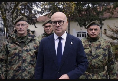 VUČEVIĆ: Situacija na Kosovu i Metohiji i dalje veoma napeta