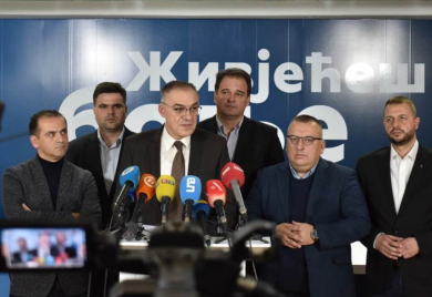 Glavni odbor SDS izabrao vršioce dužnosti članova Predsjedništva stranke