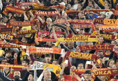 Hiljade plakata Hitlera u dresu Rome osvanulo u Rimu (FOTO)