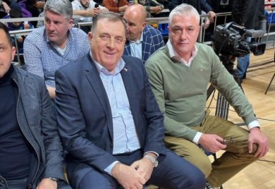 Dodik bodri košarkaše Srbije u Beogradu: Igramo za prolaz na Svjetsko prvenstvo FOTO