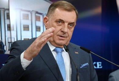 Dodik o Interpolovoj potjernici: Odgovara i Srpskoj