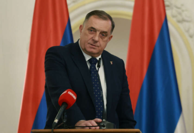 „TU SAM, OPET“ Dodik se usred noći oglasio na Iksu