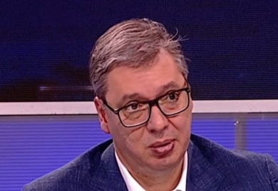NIŠTA OD VIDOVDANA: Vučić odgodio formiranje Narodnog pokreta za državu do septembra