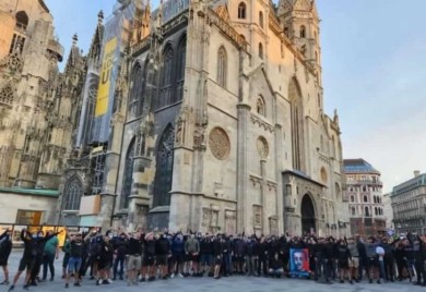 Lešinari "okupirali" Beč, a na transparentu Princip