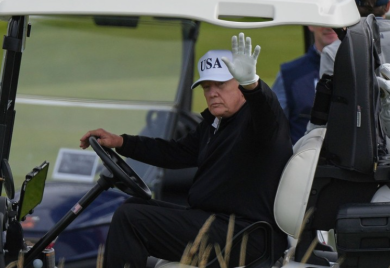 Slike Donalda Trampa bez pudera osvojile internet: "Nije isti čovjek" (FOTO)