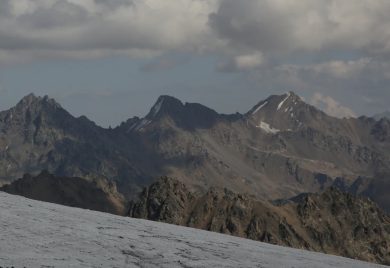 Tijela troje stradalih planinara spremna za spuštanje s Elbrusa, preživjeli tvrdi da je presudila pogrešna vremenska prognoza