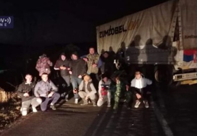 Blokiran prelaz Merdare iz pravca Kuršumlije ka Podujevu