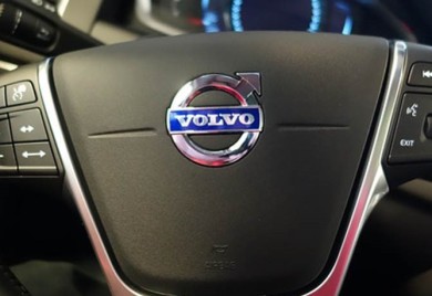 Volvo povlači preko 100.000 automobila