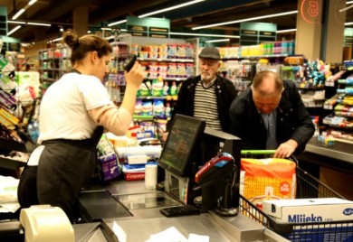 Nezadovoljni novim iznosom najnižih plata: Iz Saveza sindikata Srpske upozoravaju da su ZLOUPOTREBE VEĆ KRENULE